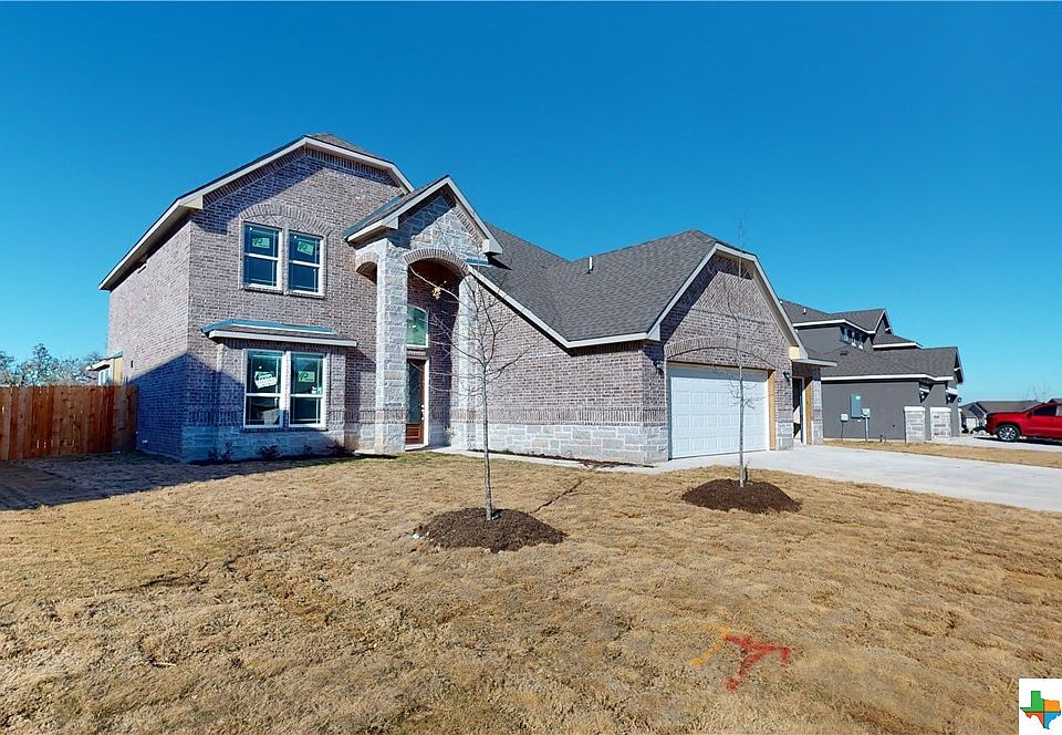 2nd image of 8405 Ridge Crest Dr