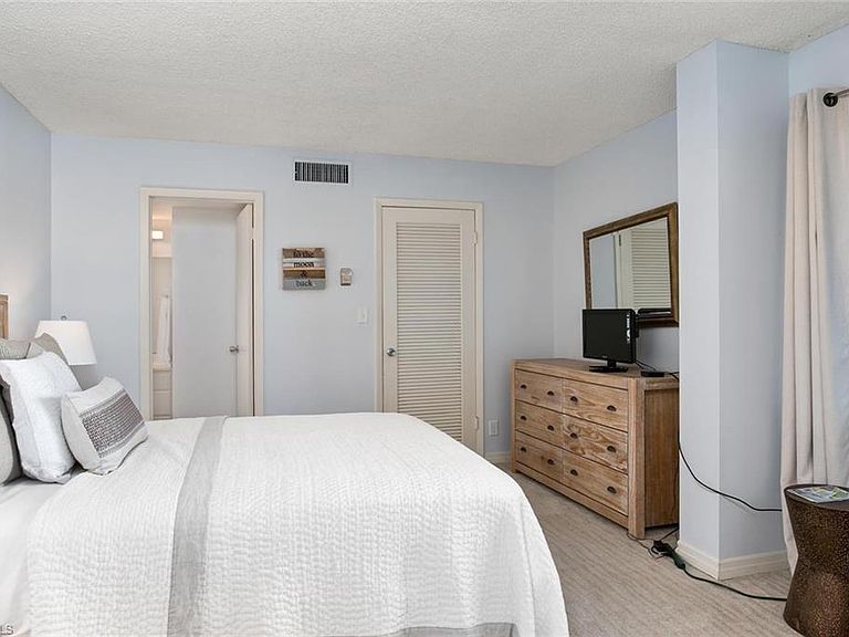 Naples Continental Club Apartments Naples, FL Zillow