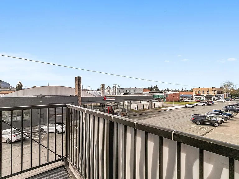 720 Murdock St — Photo 21