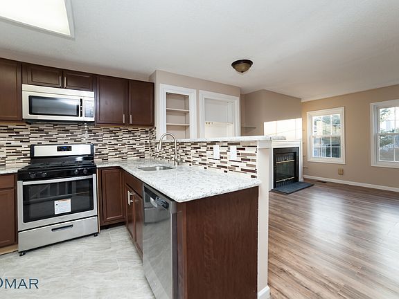 4th image of 120 Lawrence St