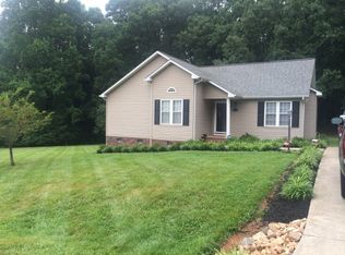 2540 Oak Valley Ln, Maiden, NC 28650