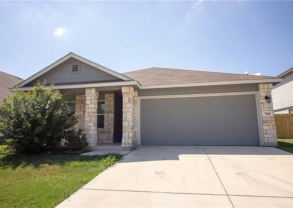 1st image of 765 Wolfeton Way