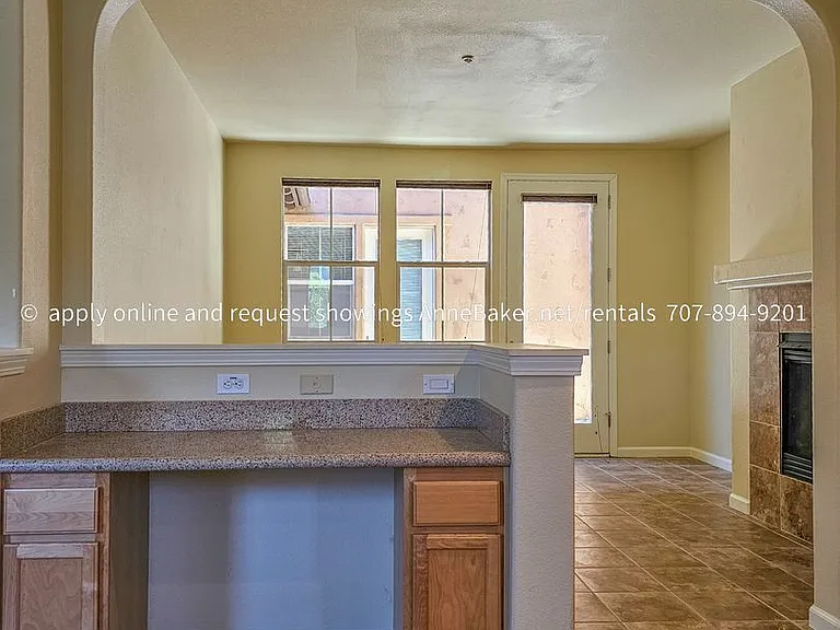 160 Healdsburg Ave #E — Photo 6
