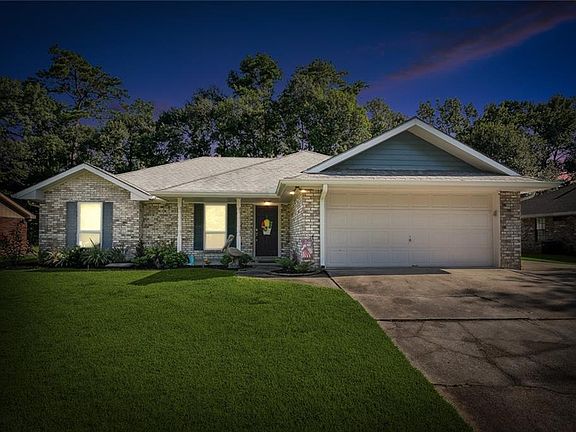 2nd image of 534 Driftwood Cir