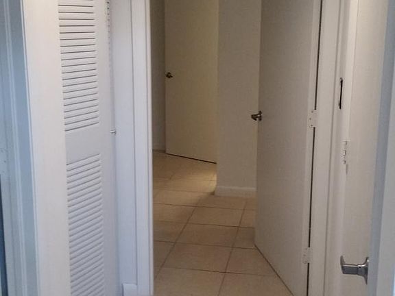 5th image of 218 NW 12th Ave Floor 10