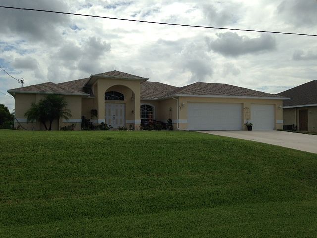 1st image of 611 NW 3rd Pl