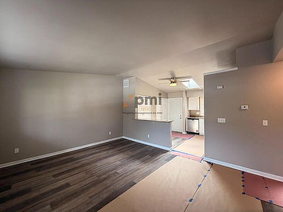 3rd image of 160 Meadows Cir APT 160
