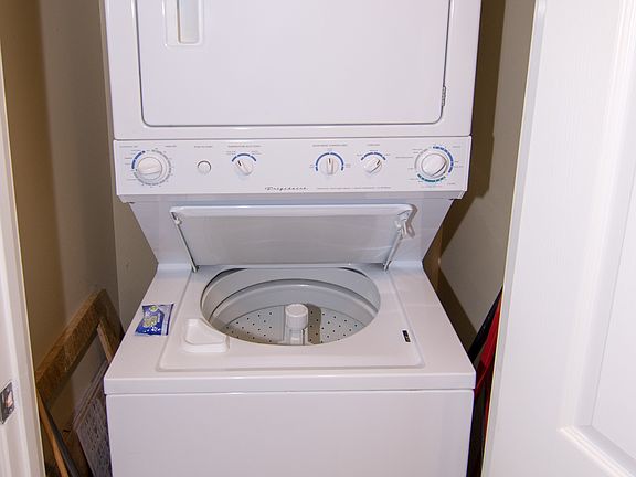 In Unit Washer/Dryer
