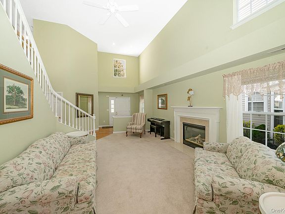 5th image of 15 Sophia Drive