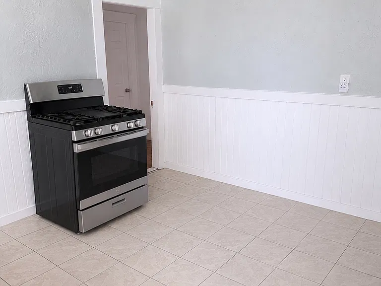 127 Henry Ave #1 — Photo 14