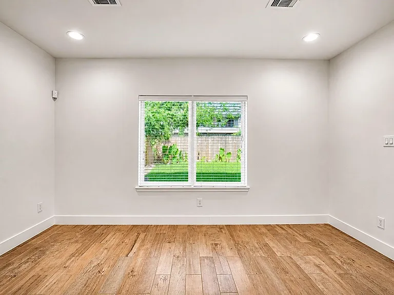 3605 Billingsley St #B — Photo 16
