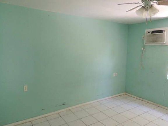 5th image of 8507 N Dexter Ave