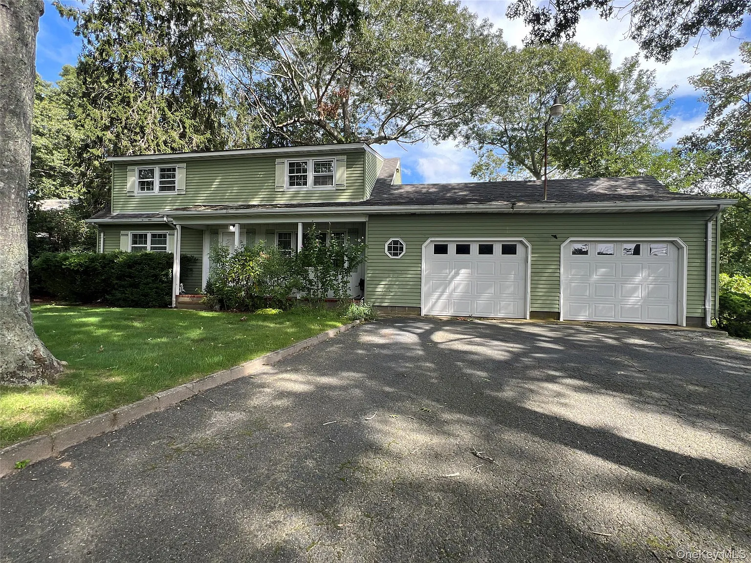 3 bed, 2.0 bath, 1400 sqft, $3,500 — Photo 2