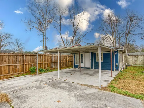 2505 Deutser St, Houston, TX 77093