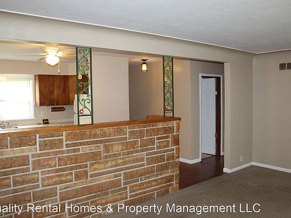 3rd image of 4339 Bennett Dr