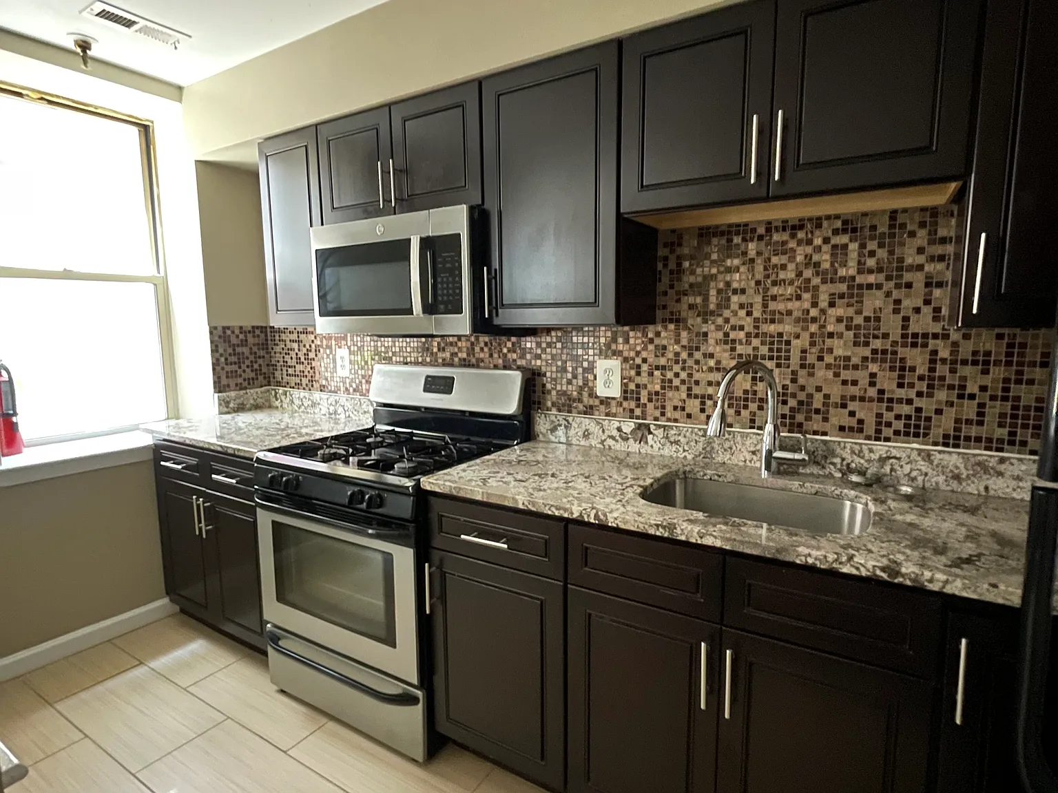 1 bed, $1,200 — Photo 2