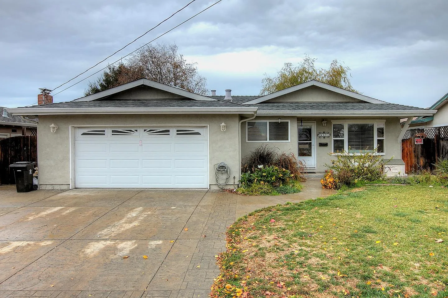 6371 Marguerite Dr photo 1