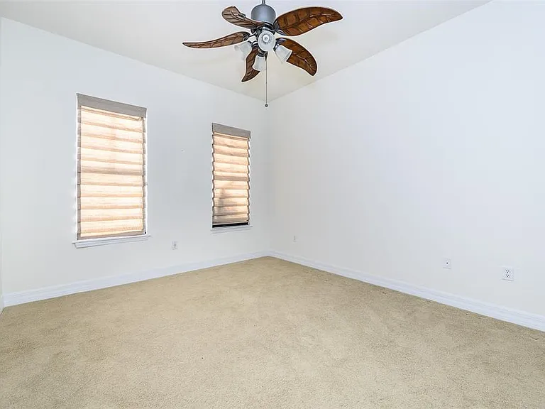 99 Vivante Blvd #404 — Photo 21