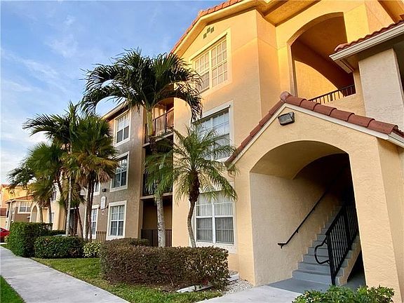 2nd image of 15095 Michelangelo Blvd APT 206