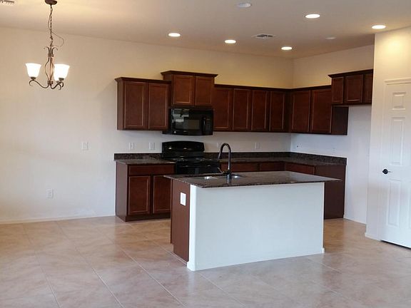 4th image of 8794 N White Spruce Dr