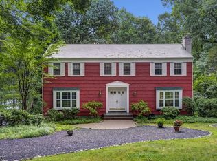 7 Lord William Penn Dr, Morristown, NJ 07960