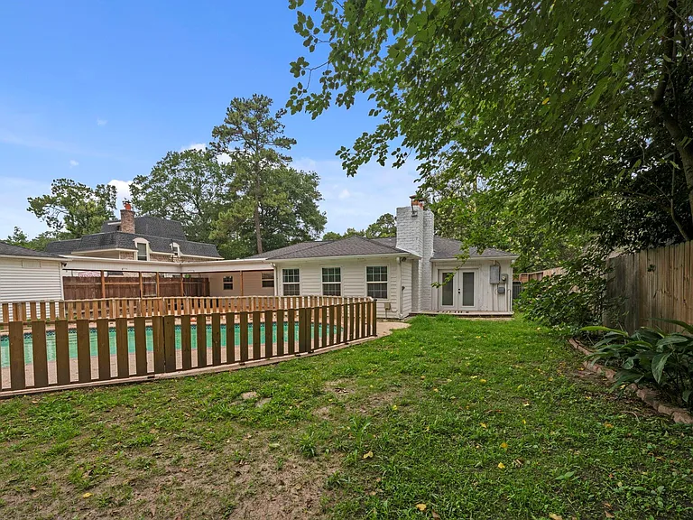 10519 Fawnview Dr — Photo 36