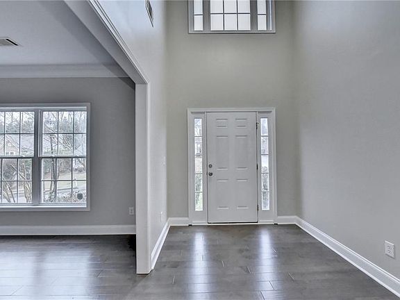 4th image of 1762 Penny Ln
