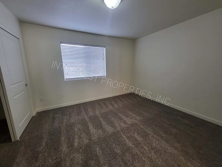 520 NE 128th Ave #5 — Photo 21