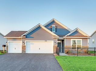 2066 Arcadia St, Shakopee, MN 55379