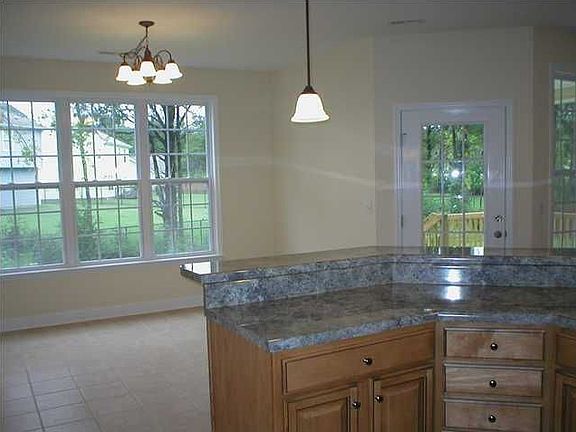 4th image of 7124 Blossom Cir