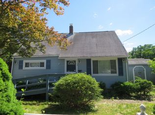 12 Ogden St, Springfield, MA 01151