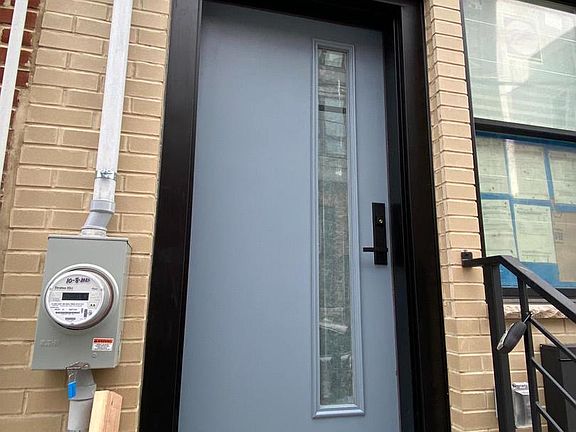 2nd image of 2213 Wilder St