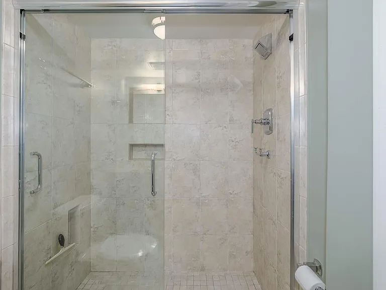 935 S Taylor St — Photo 20