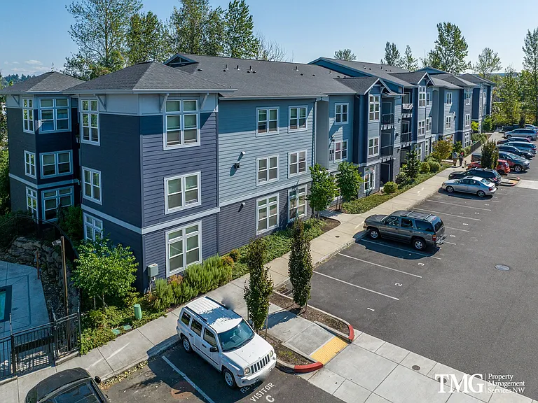 Northbrook Village — Photo 17