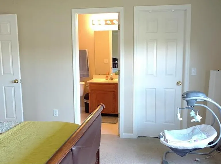 455 Thompson Dr — Photo 14