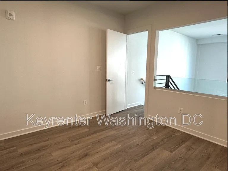 1460 Belmont St NW #301 — Photo 7