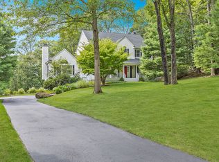 7 Giordano Dr, Cortlandt Manor, NY 10567