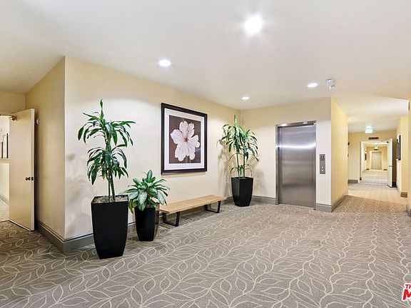3rd image of 1506 S Bentley Ave APT 305