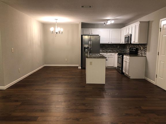 3rd image of 3506 SW Deerfield Blvd #2