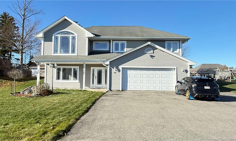 1st image of 31 Reflection Ln