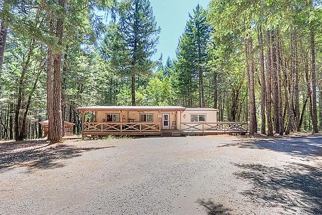 251 Squaw Mountain Rd photo 1