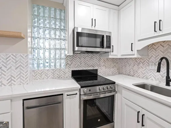 30 5th St NE Unit 805, Atlanta, GA 30308