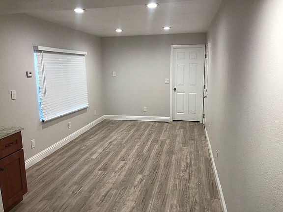 3rd image of 504 Glide Ave #58
