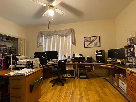 5th image of 23359 Elmwood Ln