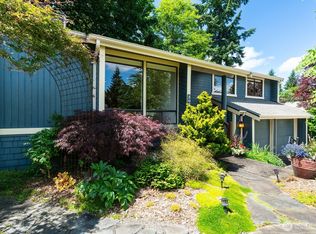 20331 46th Pl NE, Lake Forest Park, WA 98155