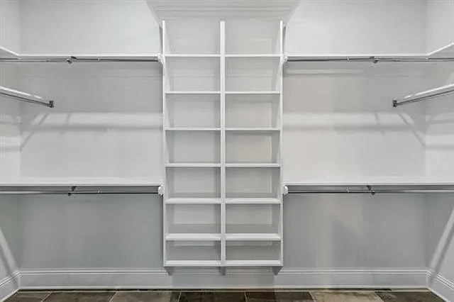 1308 N Sibley St — Photo 13