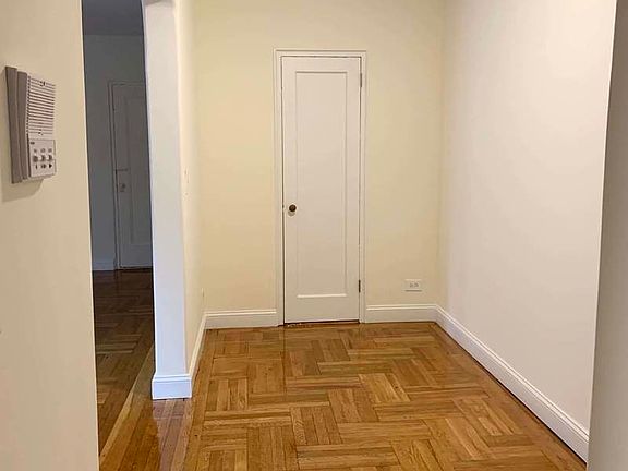 5th image of 140 Van Cortlandt Ave W #5G