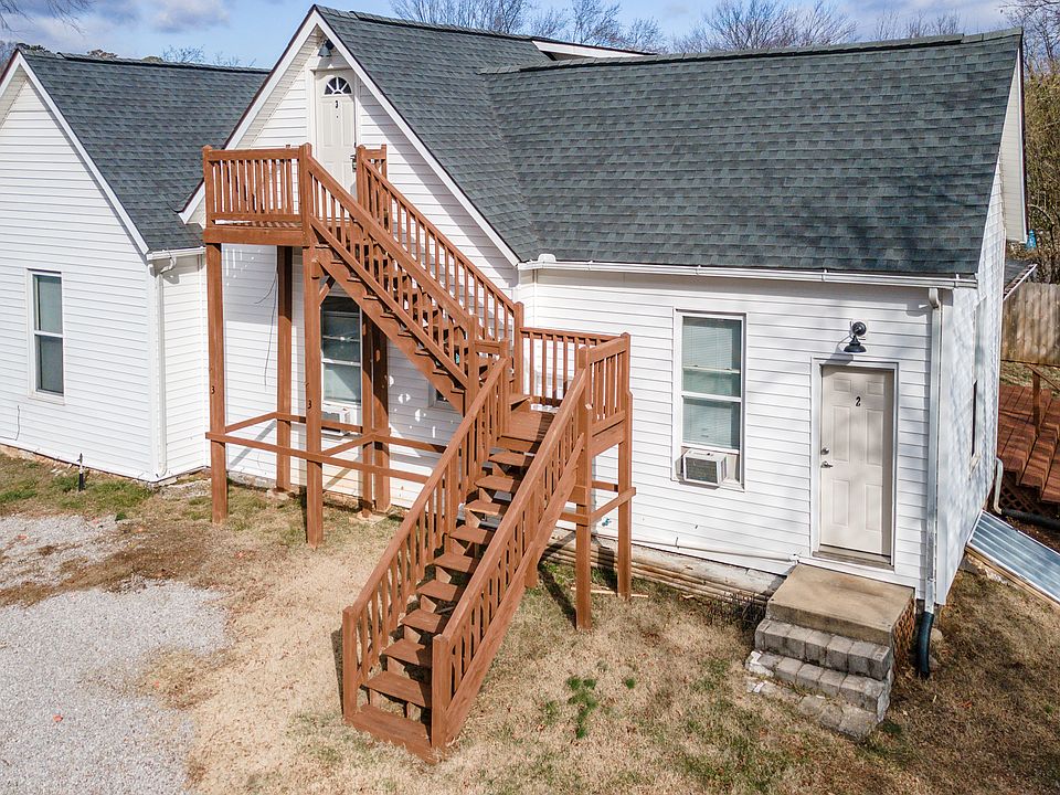 1st image of 226 Lynnwood Dr APT 3