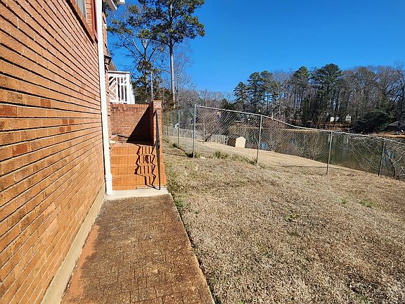 4th image of 3258 Old Salem Rd SE