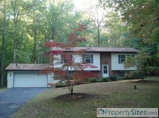 8825 Doug Dr, Nokesville, VA 20181